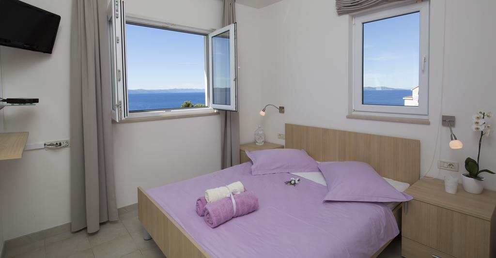 Apartmani Villa Athina Tucepi Exterior photo