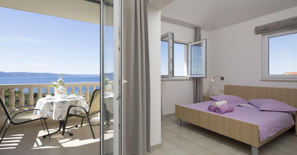 Apartmani Villa Athina Tucepi Exterior photo