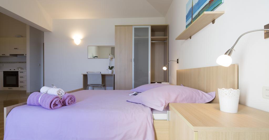 Apartmani Villa Athina Tucepi Exterior photo